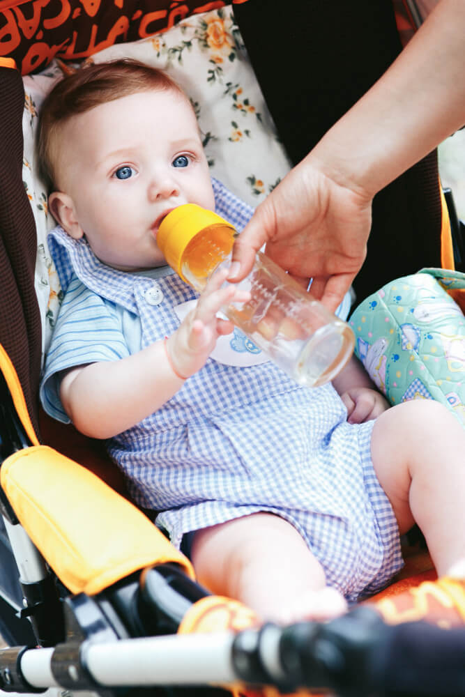 travel with baby by stroller 